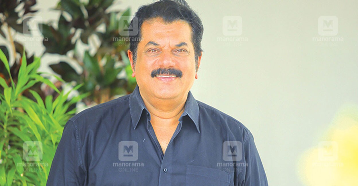 kollam-mukesh-mla