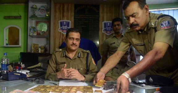 Police display seized gold Police display seized gold