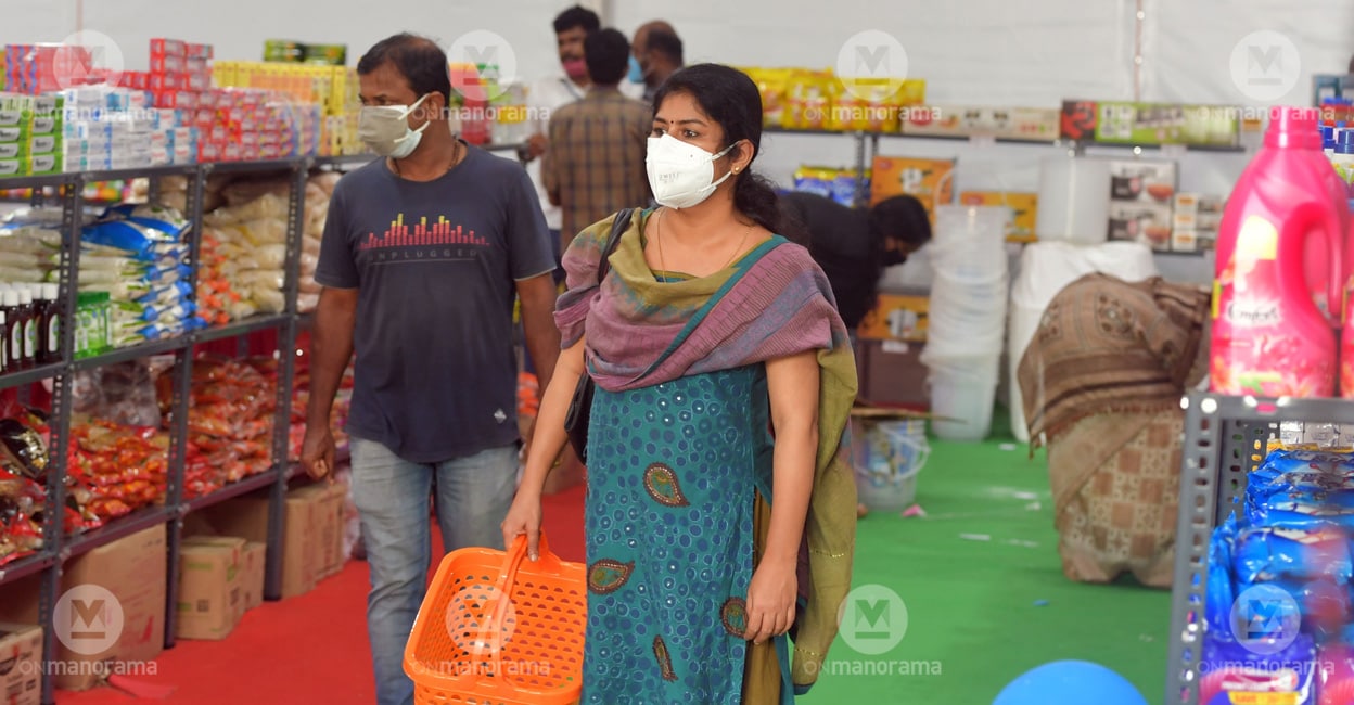 onam-shop-lockdown-mask-covid onam-shop-lockdown-mask-covid