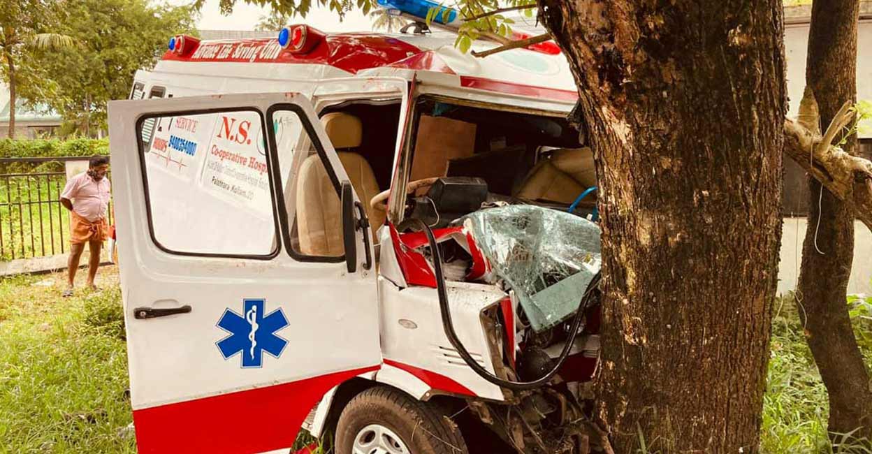 1 dead, 3 injured as ambulance carrying COVID-19 patient rams tree at Thuravoor