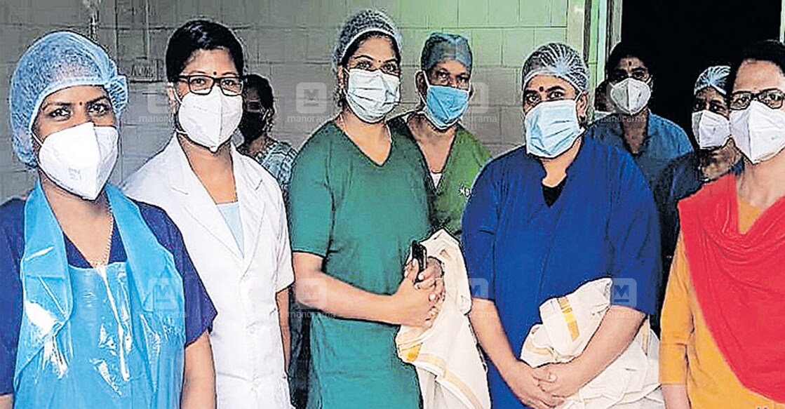 Sandhya and Sivan say that there are no words to thank the doctors and the nursing staff.