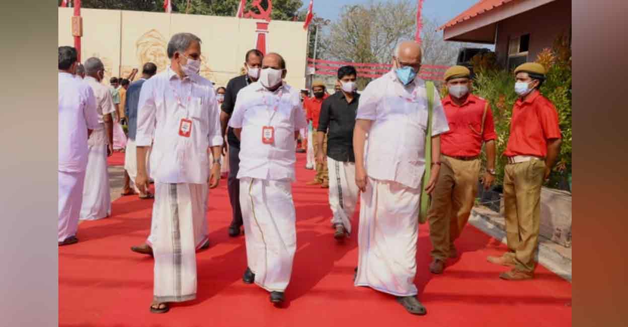 Kodiyeri Balakrishnan flanked by A Vijayaraghavan (left) and MA Baby on the inaugural day of CPM's district conference at Thrissur. Photo: Facebook/@cpimtsrdc
