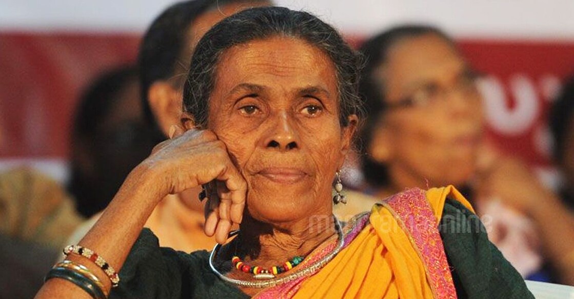 Ex-chief minister Oommen Chandy and former Opposition leader Ramesh Chennithala were among the prominent personalities who called on her recently. Photo: Manorama Online. 