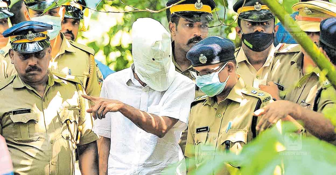 Prime accused in Elanthoor human sacrifice case, Muhammed Shafi, taken for evidence collection. Photo: Manorama