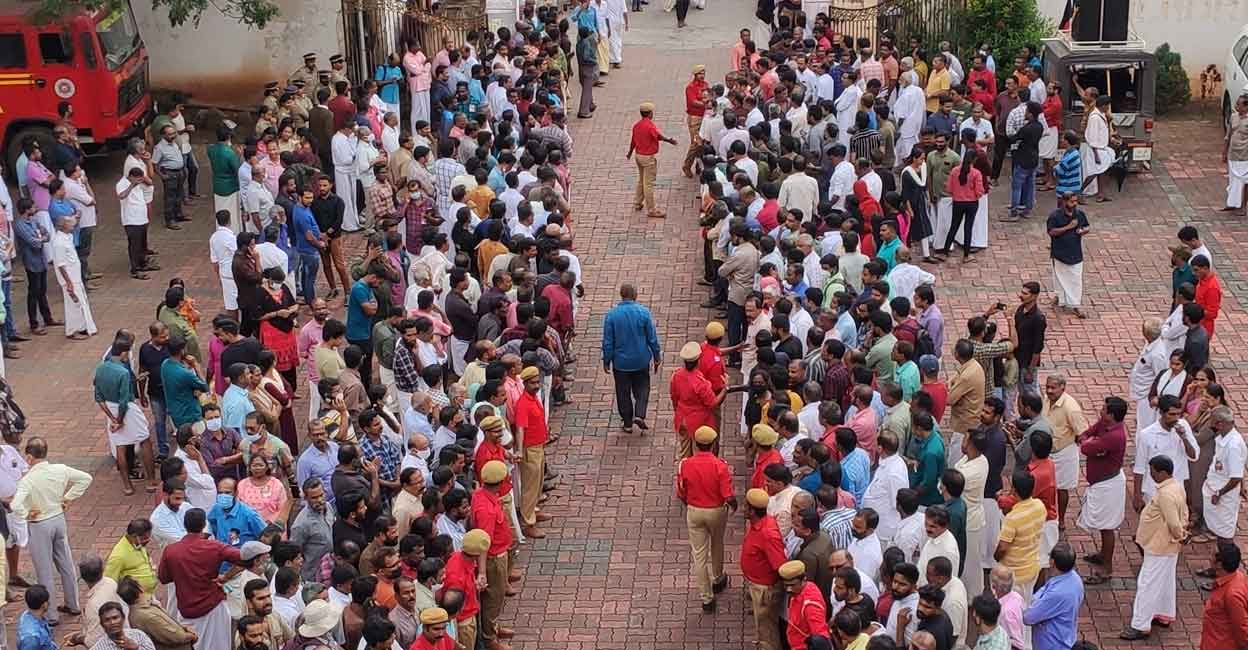 kodiyeri-funeral-thalassery-report-3 kodiyeri-funeral-thalassery-report-3