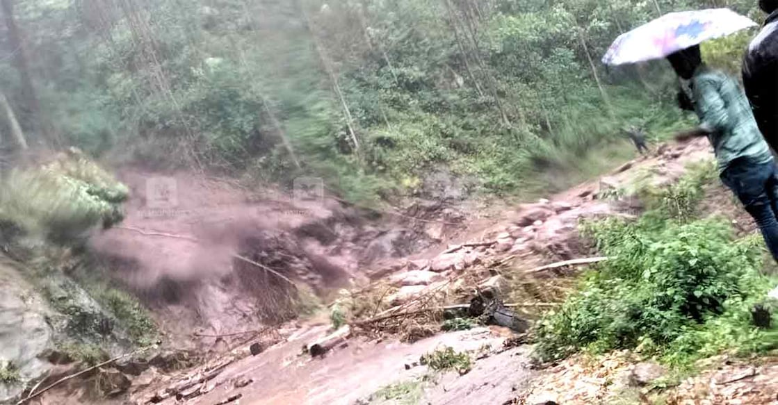 Landslide in Munnar Landslides were reported near Kundala Dam and Munnar Echo Point owing to incessant rain, on Saturday, November 12, 2022. Photo: Manorama