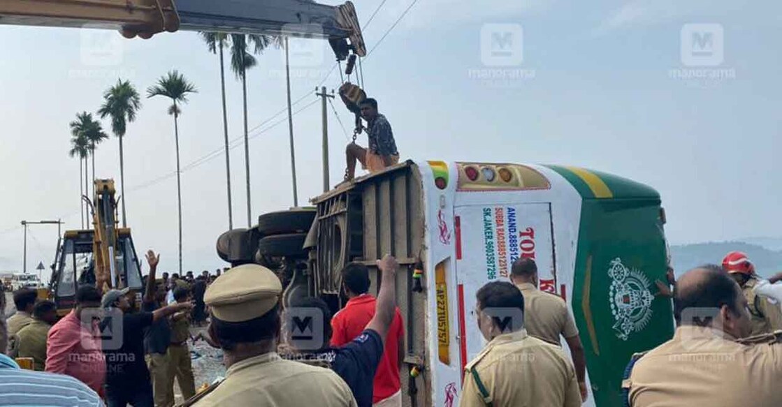 sabarimala-bus-overturn The incident happened near Laha in Kerala's Pathanamthitta on Saturday. Photo: Manorama