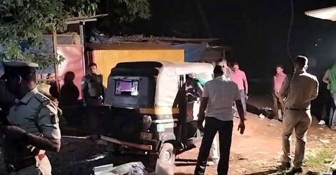 Investigating officers probing the spot of the Mangaluru blast. Screengrab: Manorama News