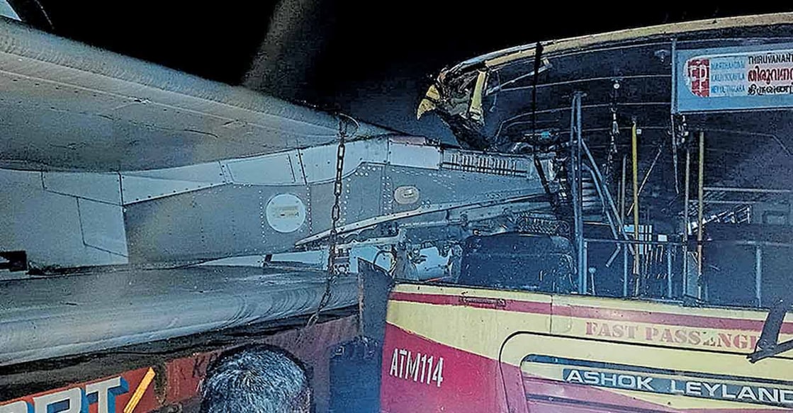 bus-accident-2 Wing of disassembled aircraft crashes into KSRTC bus
