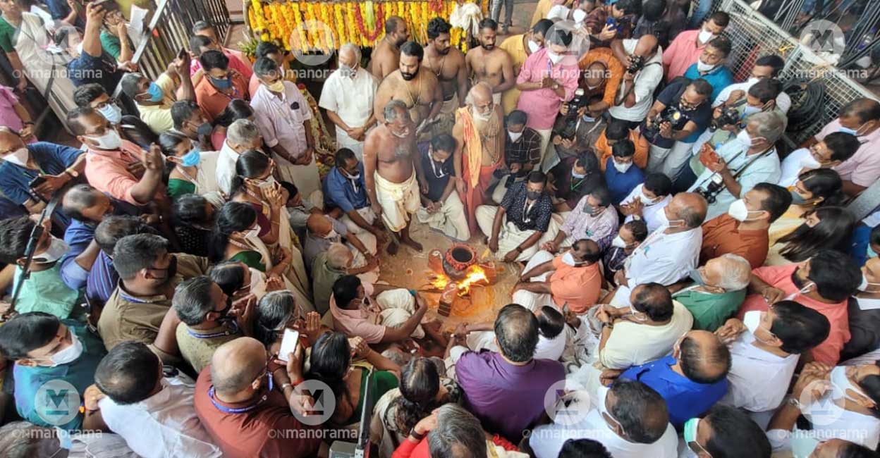 Attukal Pongala begins with the lighting of the 'Pandara aduppu' (hearth) at the temple. File photo: Rinkuraj Mattancheril/Manorama