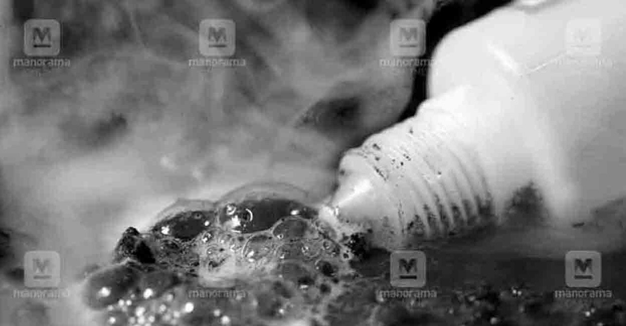 On Women's Day, Idukki man nabbed for throwing acid on wife