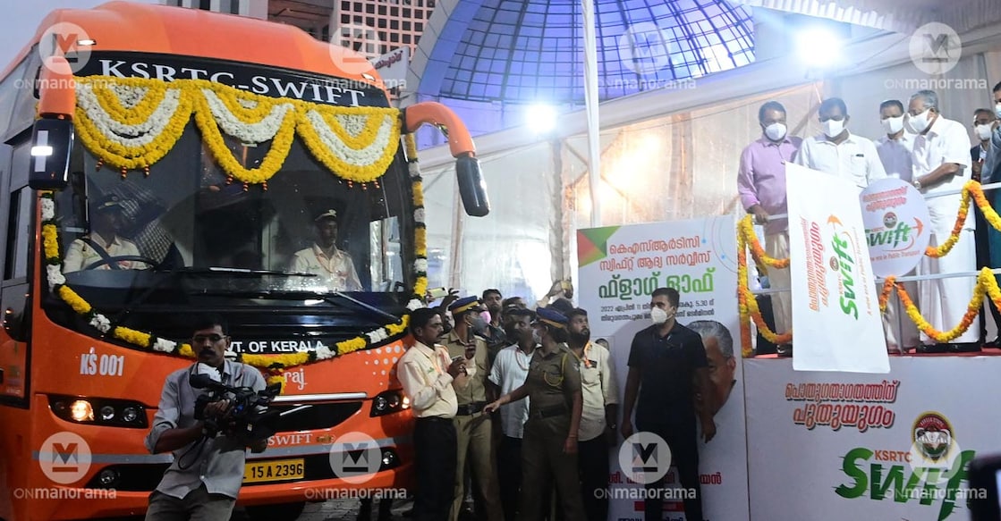 Chief Minister Pinarayi Vijayan flags off the new KSRTC SWIFT bus service. Photo: Rinkuraj Mattancheril