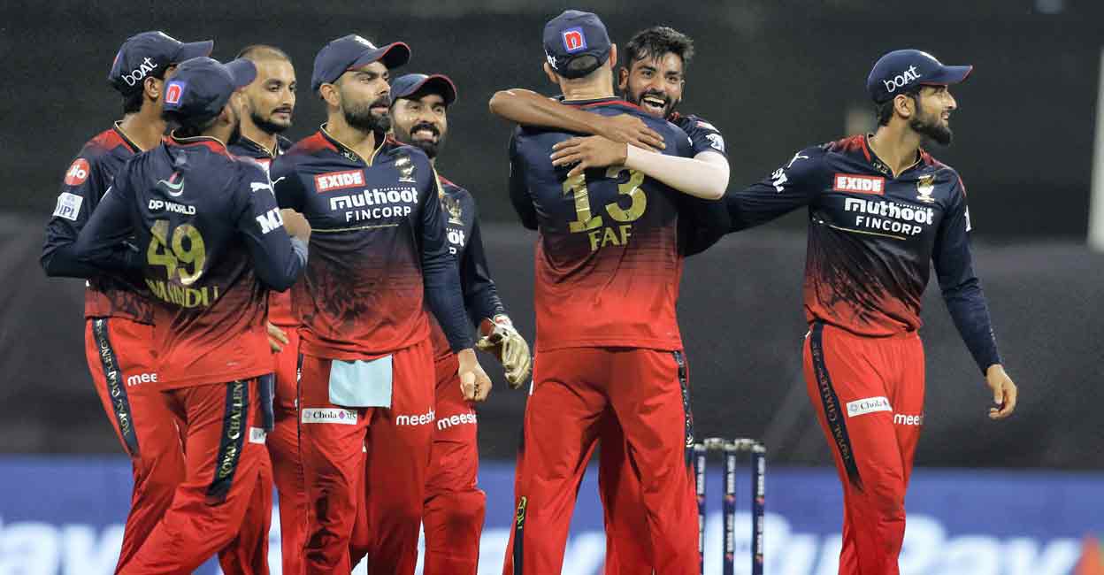 GT vs RCB Dream 11 Prediction: Gujarat Titans vs Royal Challengers Bangalore Top Fantasy Picks, Probable Playing XIs, Pitch Report and Match overview, GT vs RCB Live at 3:30 PM: Follow IPL 2022 LIVE Updates