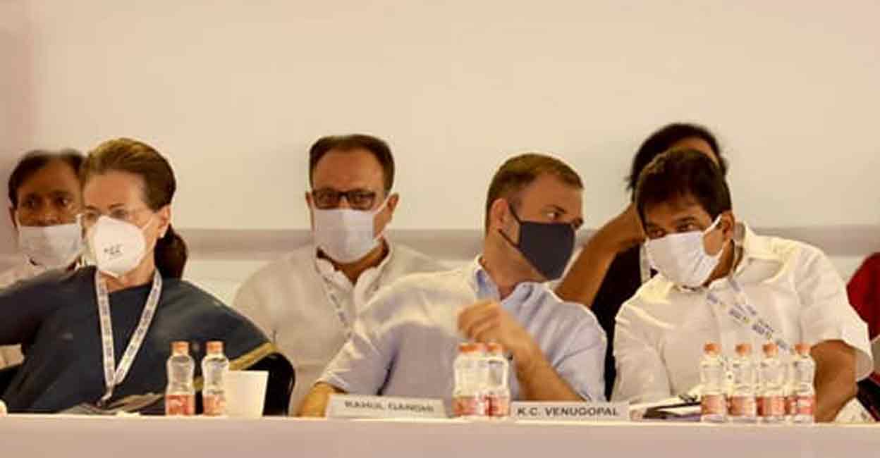 KC Venugopal (right) with Sonia Gandhi and Rahul Gandhi at the Chintan Shivir in Udaipur. Photo: Facebook/ @kcvenugopalmp