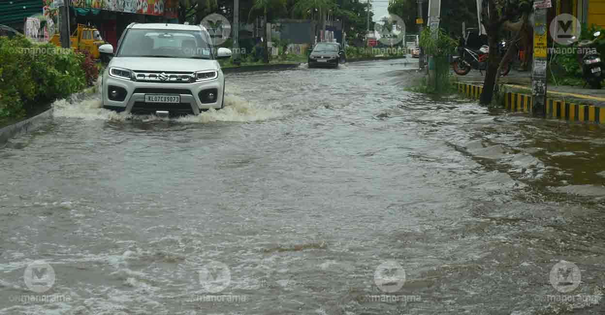 Imd Withdraws Red Alert As Rain Subsides In Kerala Orange Alert In 7