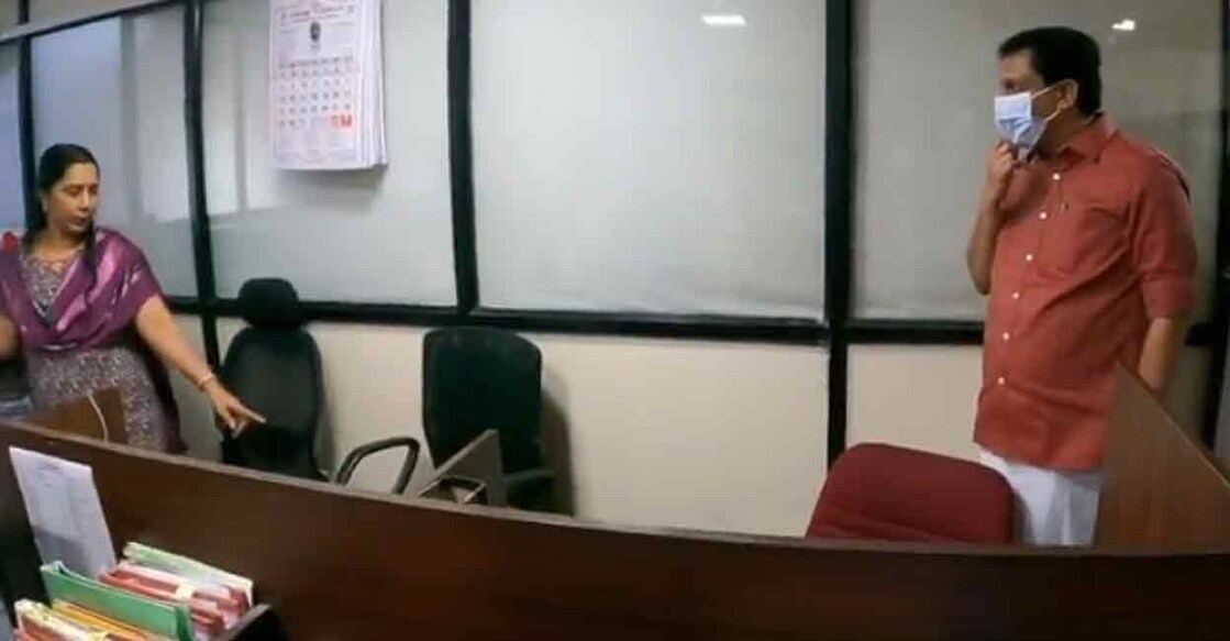 Minister PA Muhammad Riyas did a Facebook Live of his surprise visit to the Kerala Road Fund Board (KRFB) office in the Thiruvananthapuram on Tuesday. Screengrab. 