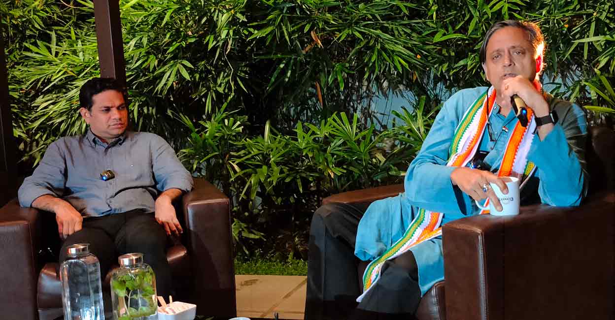 MP Shashi Tharoor (right) addresses the gathering in the presence of MP Hibi Eden. Photo: Special arrangement 