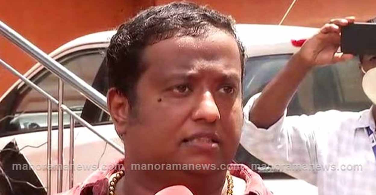 Shaj Kiran talking to media in Kochi on June 9, 2022. PHOTO: Manorama News