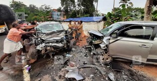 Three of a family killed in car crash near Adoor 