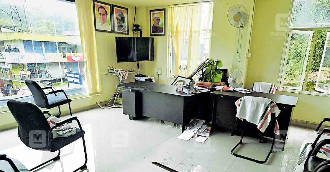 Wayanad MP Rahul Gandhi's office after being vandalised by SFI workers. PHOTO: Manorama