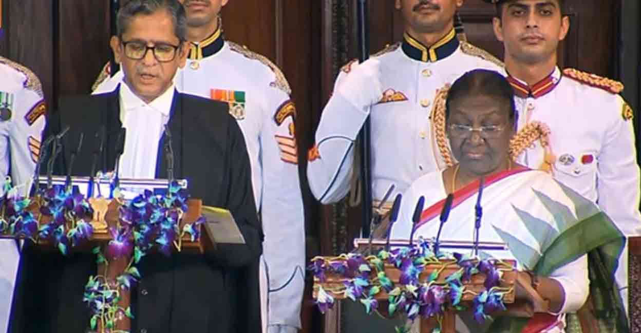 Droupadi Murmu Takes Oath As Indias 15th President Live India Onmanorama 1098