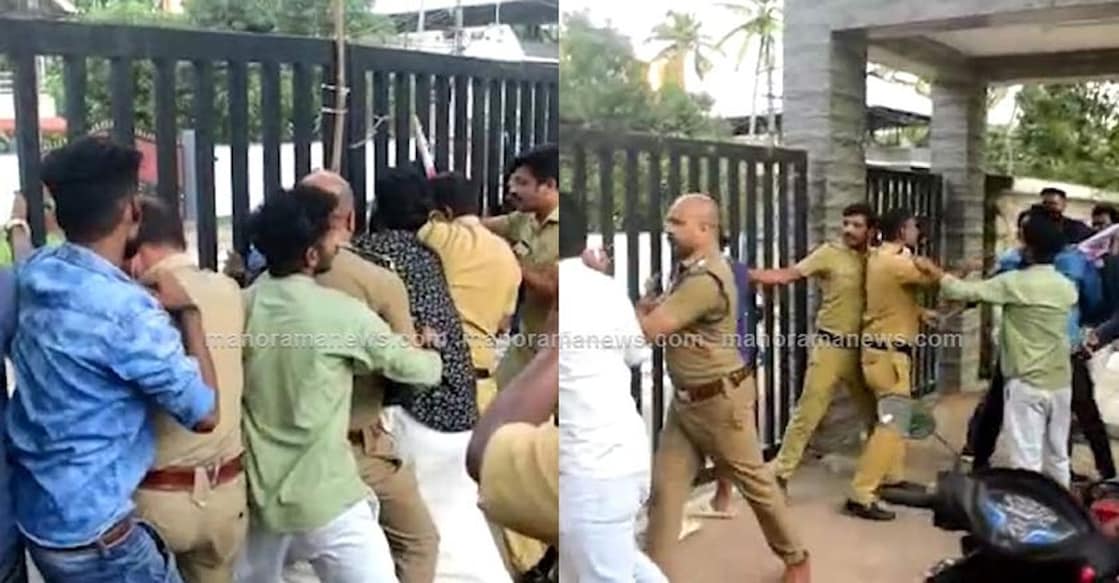 sfi-protest-1 Police blocking SFI students protesting in Karyavattom Govt College on Monday, August 22, 2022. Video Grab