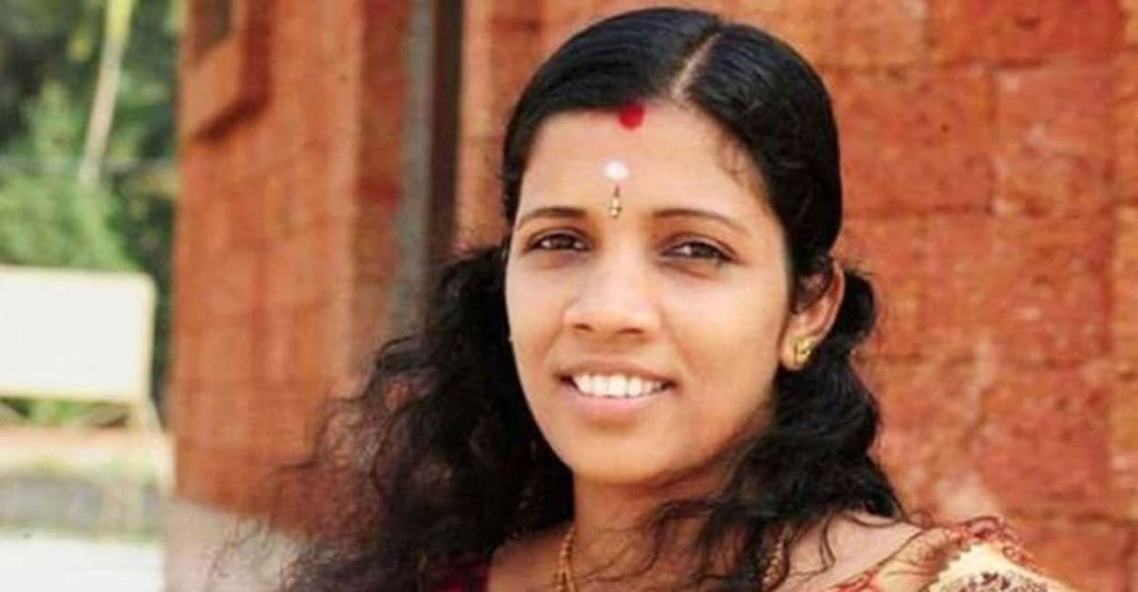 nurse-lini Lini Puthussery, 28, had died battling the Nipah virus in Kozhikode in 2018.