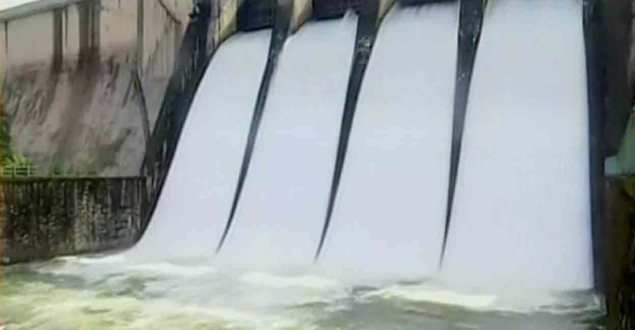 Malampuzha Dam All 4 shutters of Malampuzha Dam were lifted on Aug 31, 2022. Photo: Screengrab/MMTV