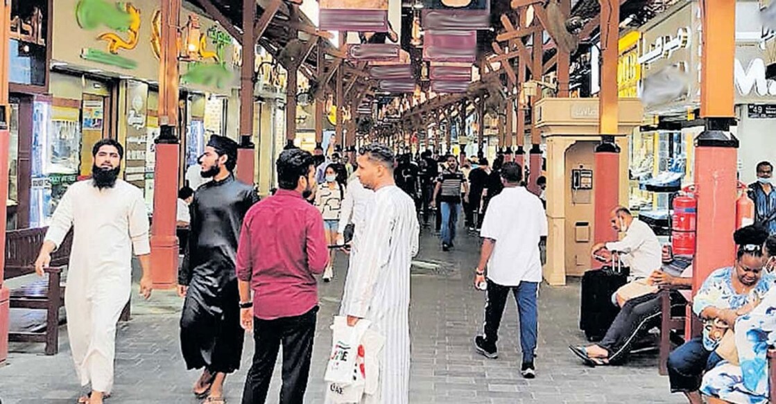 Gold stores at Dubai Gold Souk.