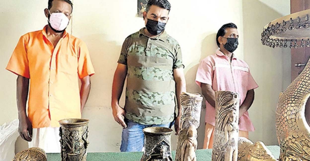 ivory-robbers The accused Krishnan, Kuriakose and Johns. Photo: Manorama Online.