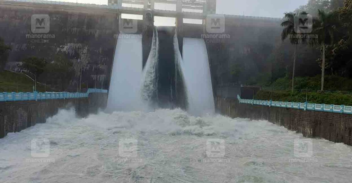 One of the three shutters of Parambikulam Dam located in Palakkad district was damaged on Sept 20, 2022. Photo: Manorama