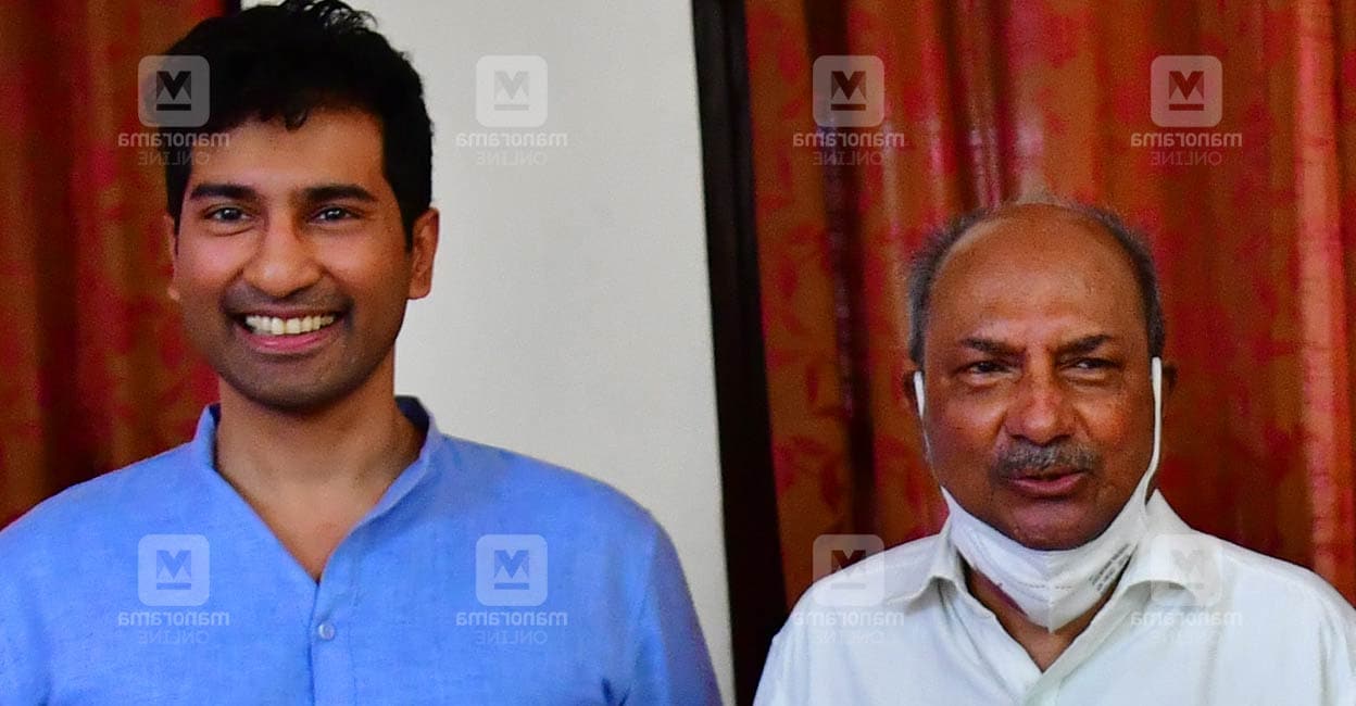 anil-antony-and-ak-antony Anil Antony and AK Antony. Photo: Manorama Online
