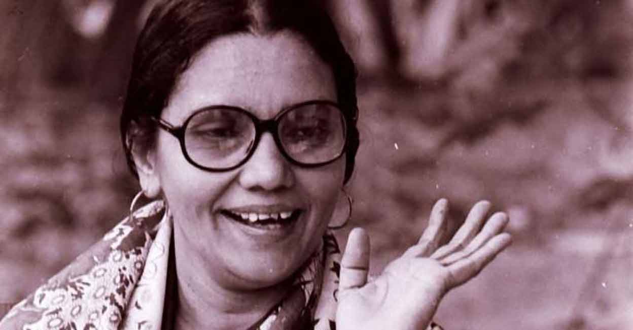 Why was Sara Aboobacker's acclaimed first novel 'Chandragiri Teeradalli' not published in Malayalam