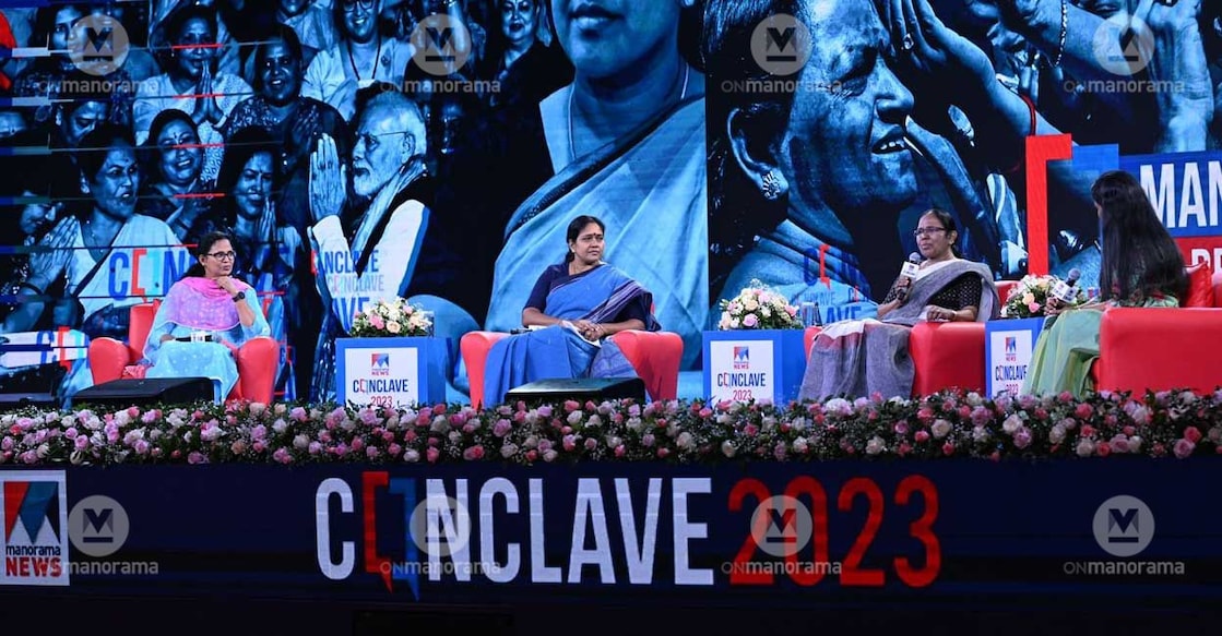 MLAs KK Rema (left) and KK Shailaja (right), and BJP State Vice President Sobha Surendran (centre) were discussing the ‘Manifesto of Representation’ at Manorama News Conclave 2023. Photo: Robert Vinod/Manorama