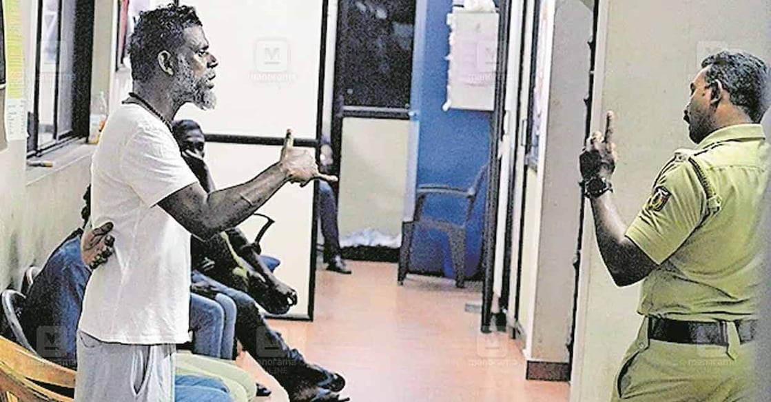 Actor Vinayakam at Ernakulam North police station. Photo: Manorama