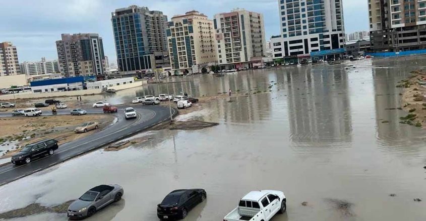 Heavy rain lashes UAE; schools switch to online mode | Dubai Rains ...