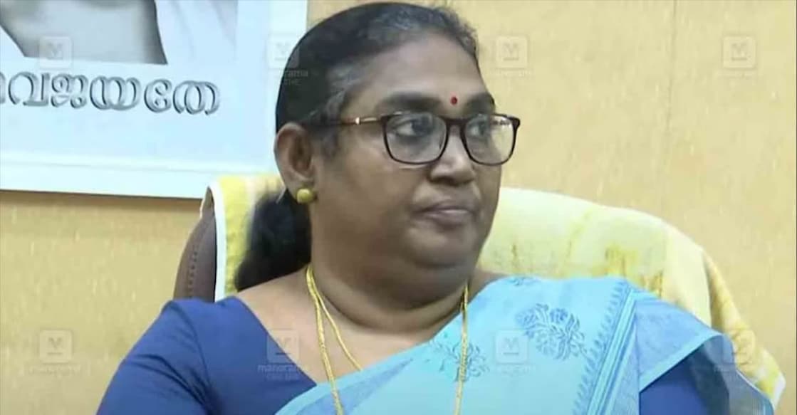 Sree Kerala Varma College principal TR Shobha speaks to the media. Video Grab: Manorama