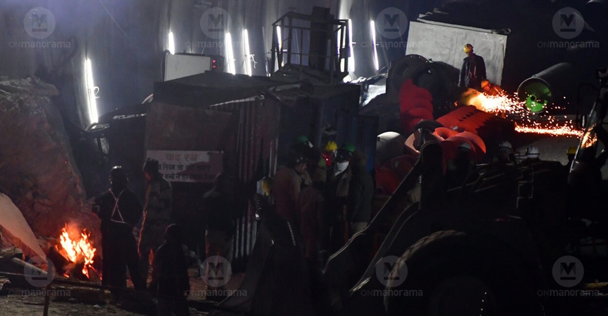 uttarakhand-tunnel3 Rescue ops underway at Silkyara tunnel in Uttarakhand. Photo: Josekutty Panackal/Manorama