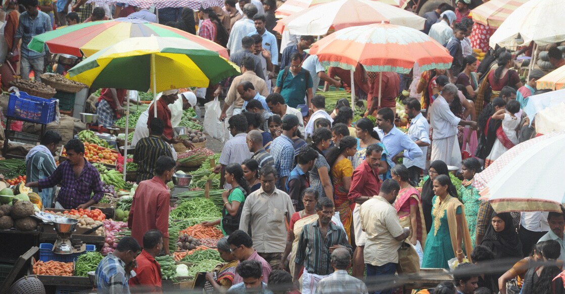 The fruits and vegetables market at Palayam is a popular shopping area in Kozhikode City. File photo: Manorama