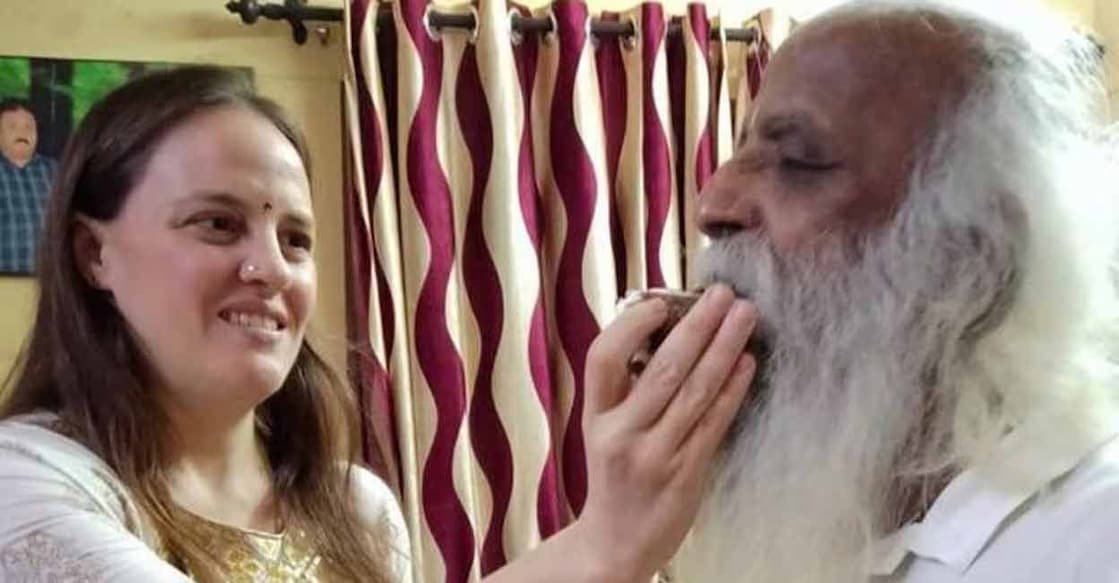 kollam-israeli-woman Satwa (Radha) and Krishnachandran (Chandrasekharan Nair). Photo: Manorama