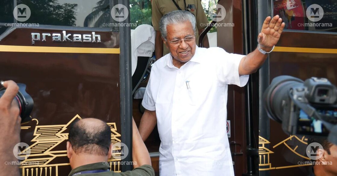 chief-minister-nava-kerala-sadas-c
