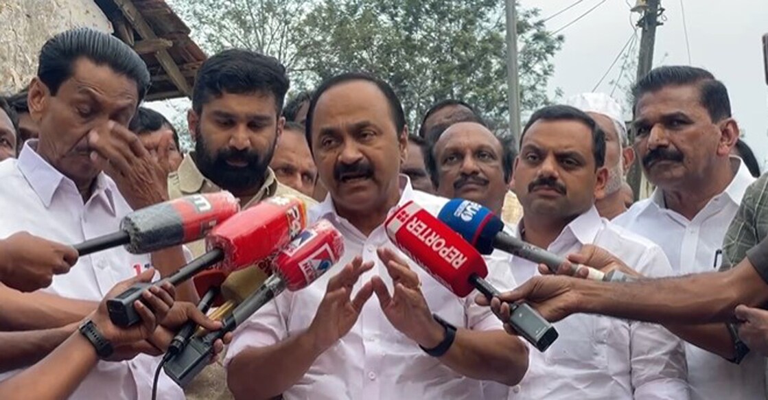 VD Satheesan after visiting the house of the victim in Vandiperiyar on Friday afternoon. Photo: Special arrangements