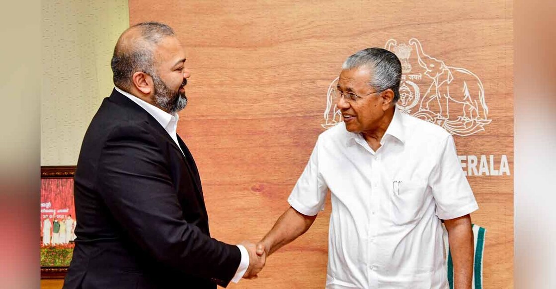 Kerala Chief Minister Pinarayi Vijayan (right) greets New York Senator Kevin Thomas in Thiruvananthapuram on Wednesday. Photo: Twitter/ @pinarayivijayan