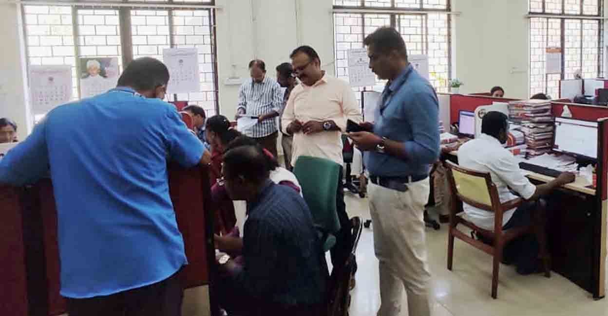 vigilance-raid-cmdrf-fund Vigilance and Anti Corruption Bureau raid. Photo: Manorama