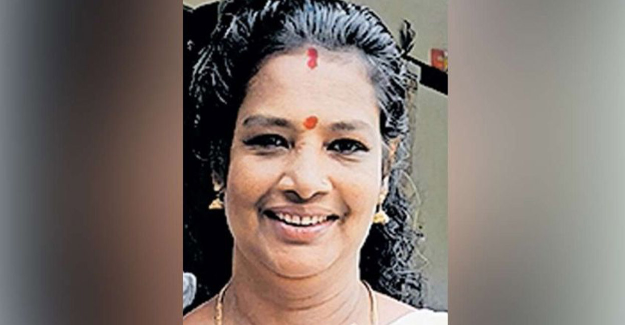 Woman dies after cable gets entangled around her neck in Kayamkulam