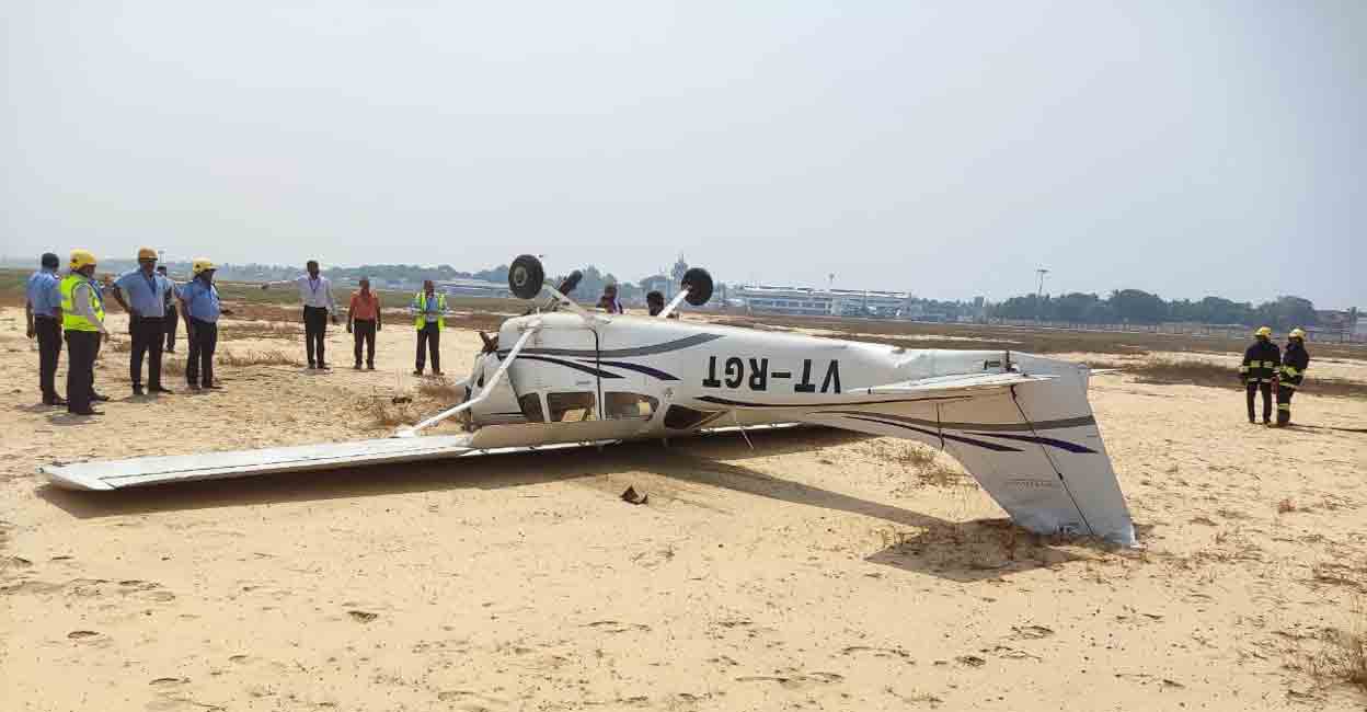 Flight crash lands at Thiruvananthapuram airport