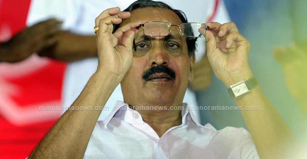 MP MK Raghavan. Screengrab: Manorama News