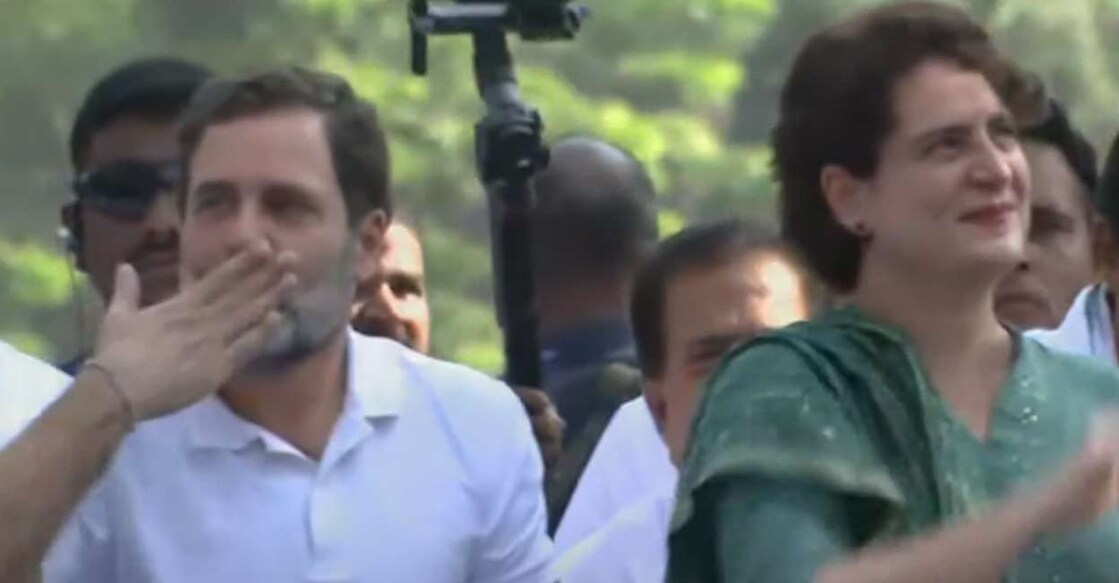 Congress leaders Rahul Gandhi and Priyanka Gandhi during road show at Kalpetta of Kerala's Wayanad district. Photo: Manorama News