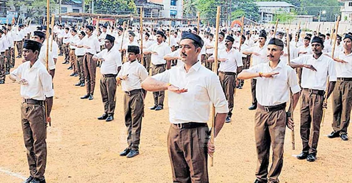 kollam-thenmala-rss-vijayadasami-padha-sanjalanam The board had banned the functioning of the right-wing Hindu outfit in 2021, but it re-issued the order recently after noticing RSS branches functioning on its temple premises. Photo: Representational image/Manorama Online