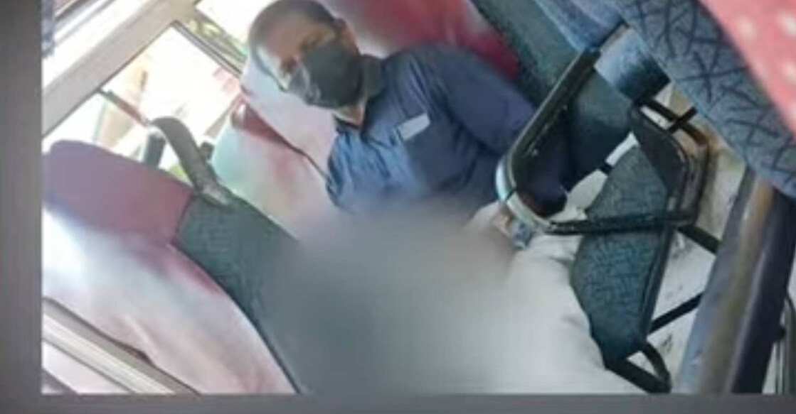 The video shows a man flashing at a woman inside the bus that services the Cherupuzha-Thaliparamba route. Photo: Screengrab/ Manorama News